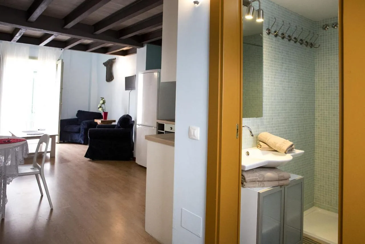 Sea & Wave La Casita De Hinestrosa Apartments Malaga